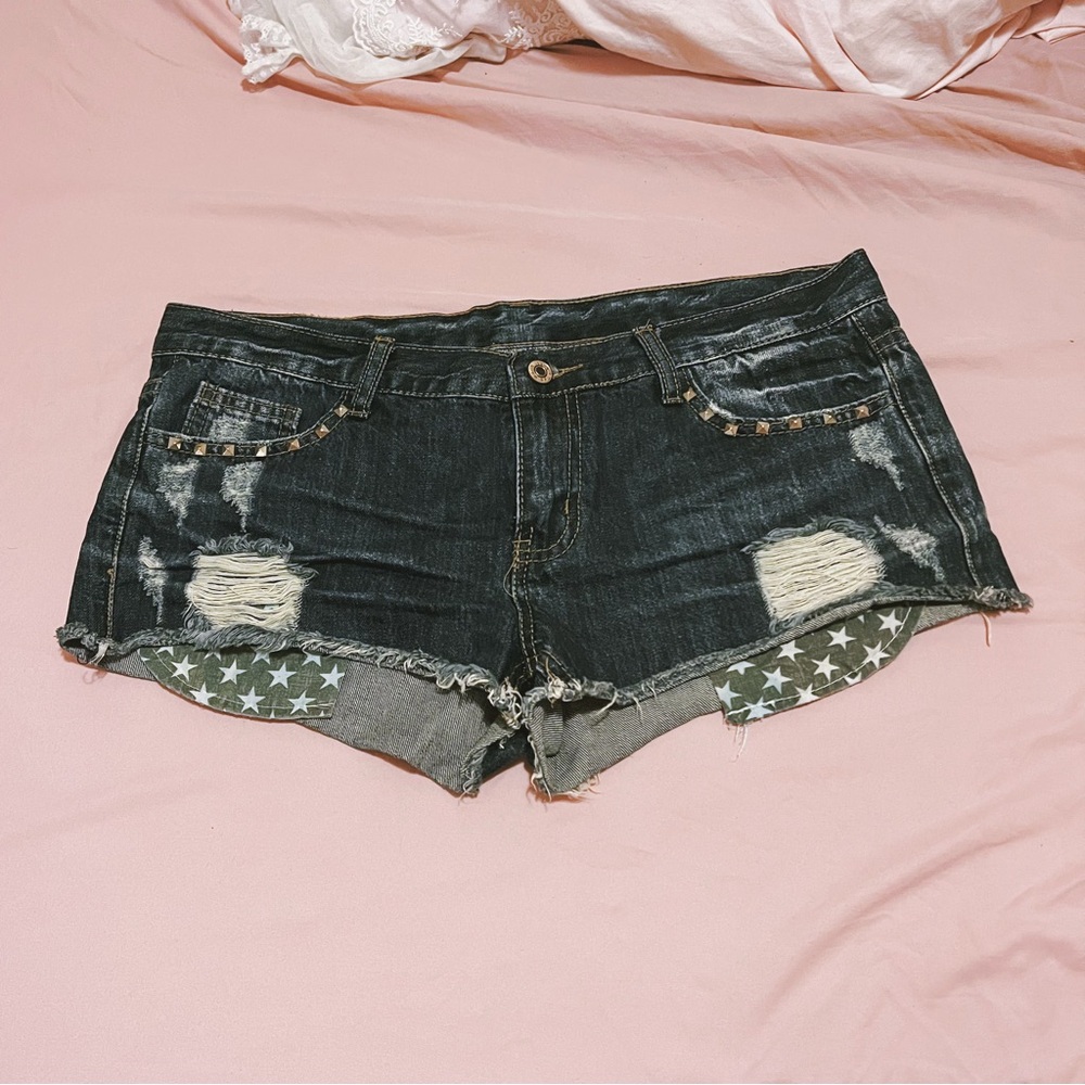 Stylish Dark Blue Distressed Women Jean Shorts with Studs and Star Design